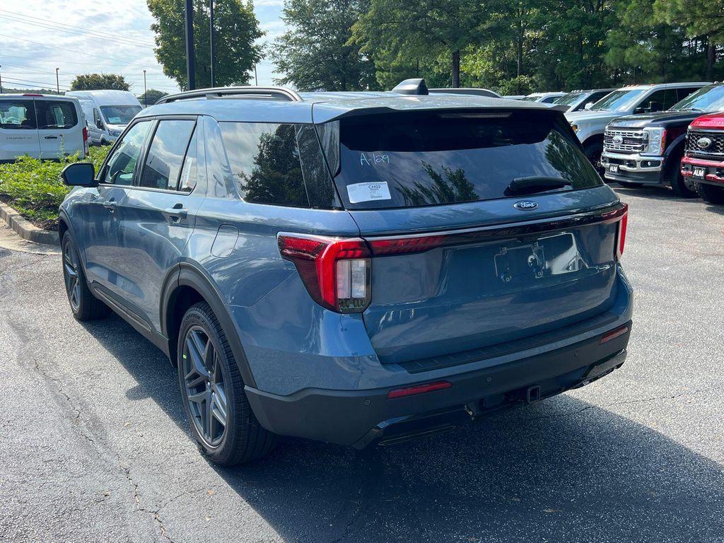 new 2025 Ford Explorer car, priced at $50,075