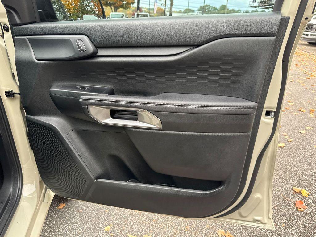 new 2025 Ford Ranger car, priced at $46,590