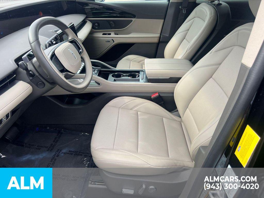 used 2024 Lincoln Nautilus car, priced at $46,460