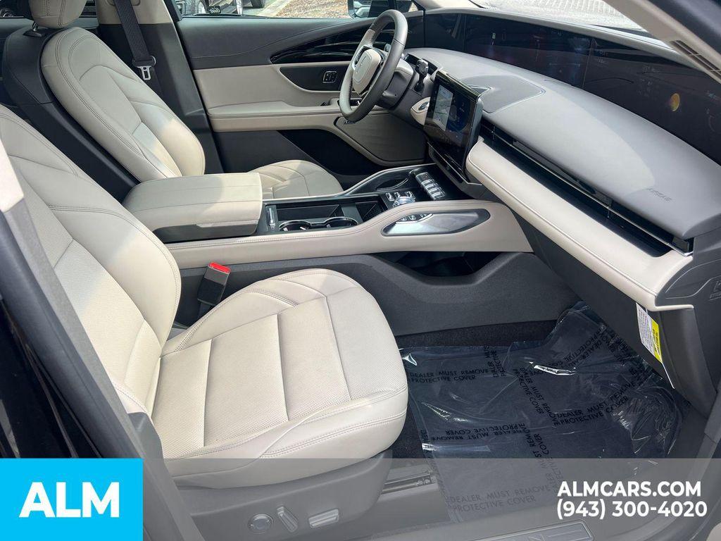 used 2024 Lincoln Nautilus car, priced at $46,460