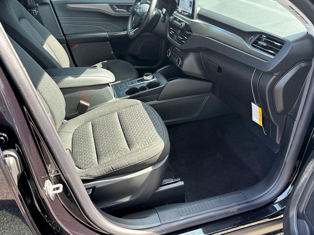 new 2025 Ford Escape car, priced at $31,985