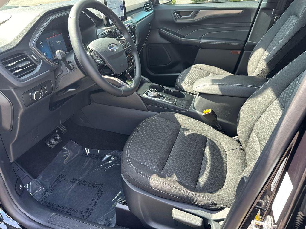 new 2025 Ford Escape car, priced at $31,985