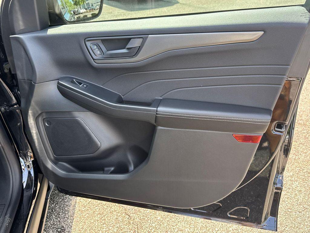 new 2025 Ford Escape car, priced at $31,985