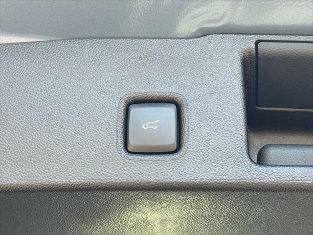 new 2025 Ford Escape car, priced at $33,475