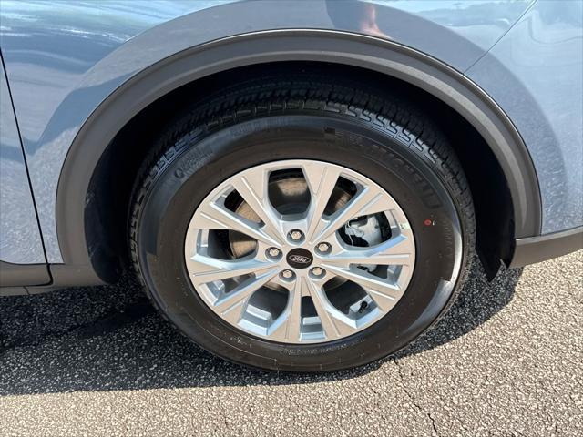 new 2025 Ford Escape car, priced at $33,475