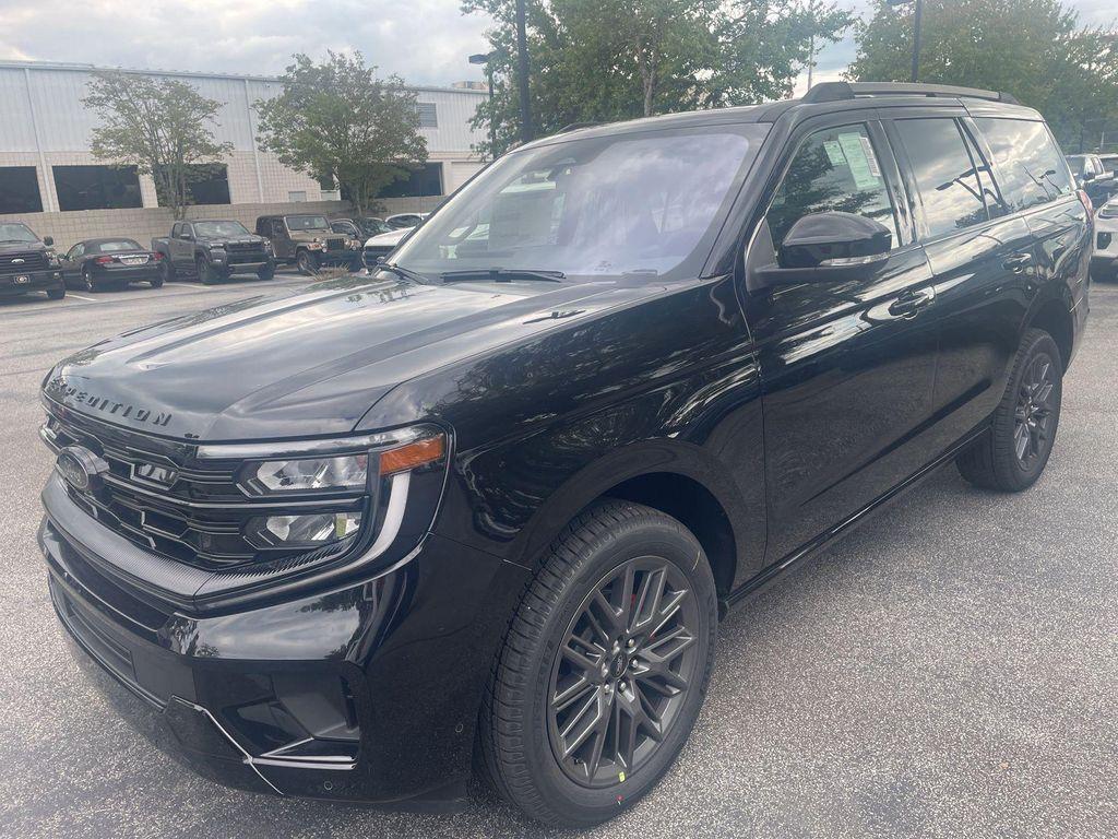 new 2025 Ford Expedition car, priced at $83,990