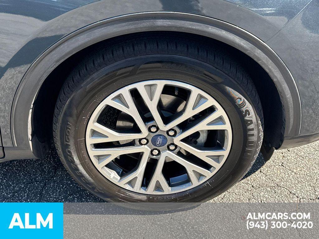 used 2022 Ford Escape car, priced at $18,020