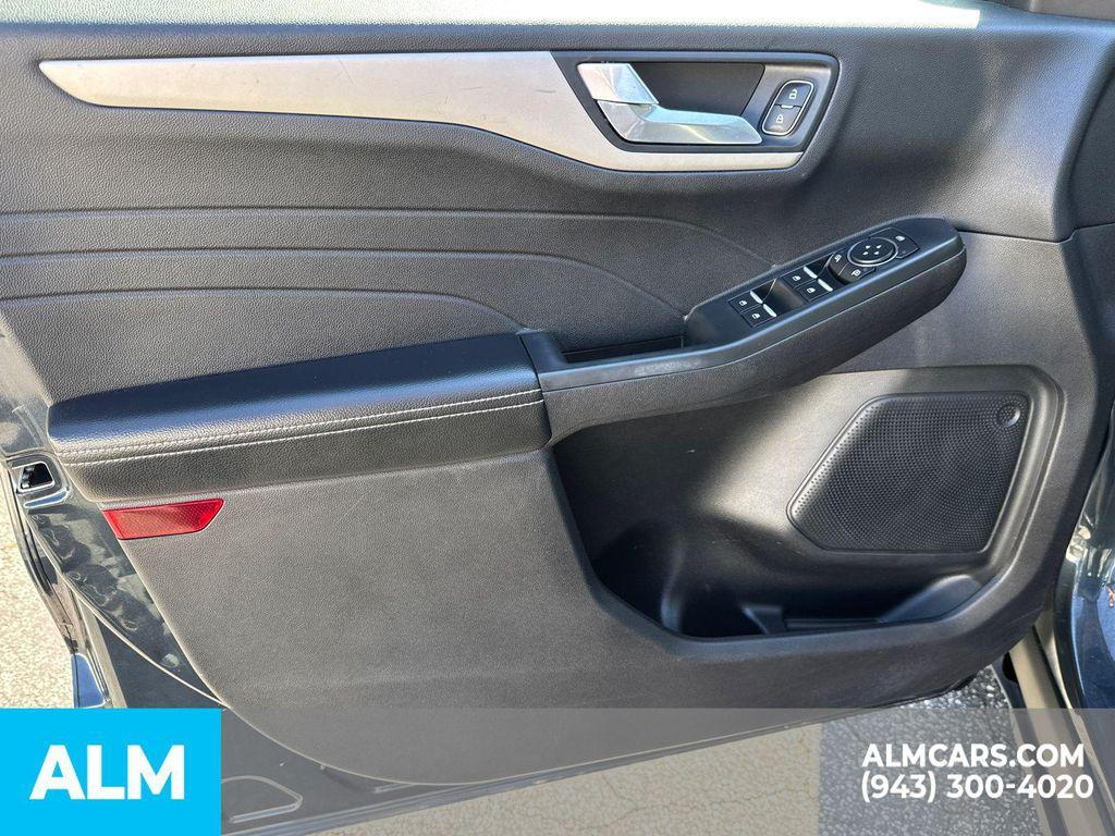 used 2022 Ford Escape car, priced at $18,020