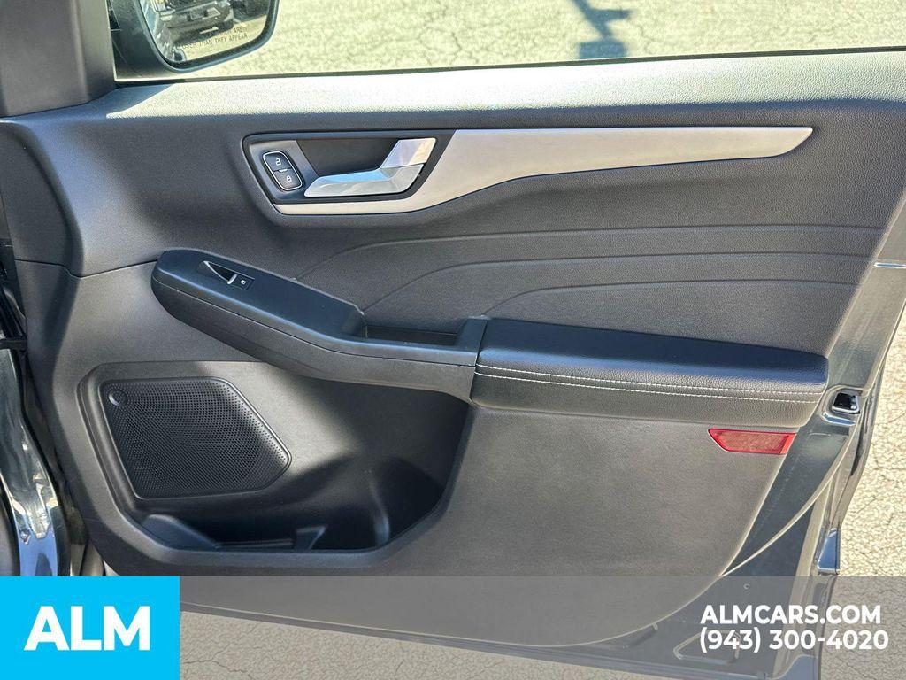 used 2022 Ford Escape car, priced at $18,020