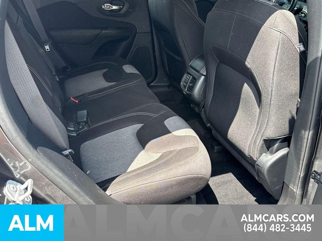 used 2014 Jeep Cherokee car, priced at $7,820