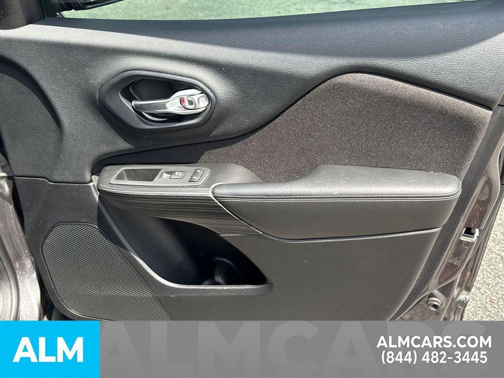 used 2014 Jeep Cherokee car, priced at $7,820