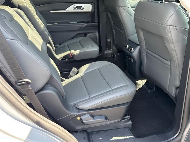 new 2025 Ford Explorer car, priced at $50,370