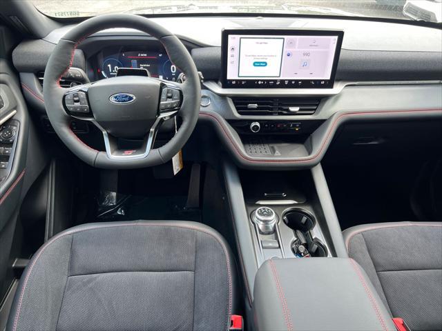 new 2025 Ford Explorer car, priced at $59,050