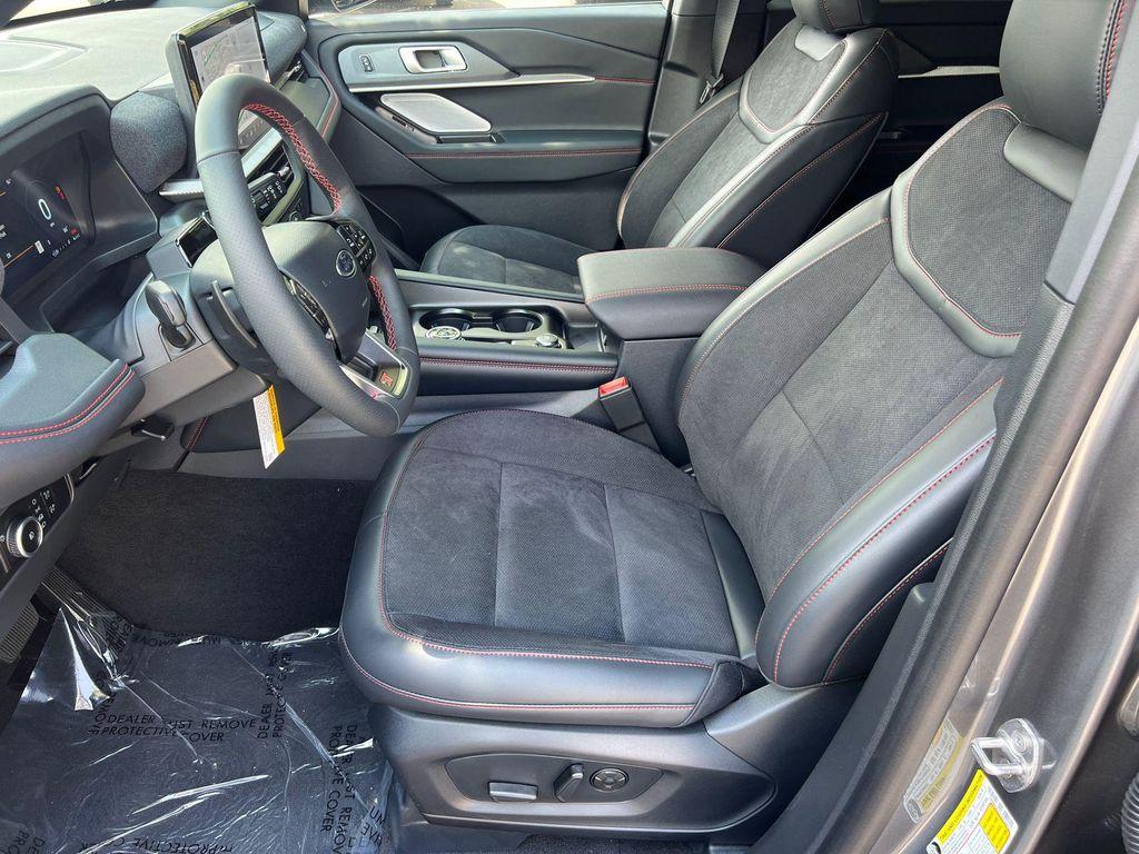 new 2025 Ford Explorer car, priced at $61,860