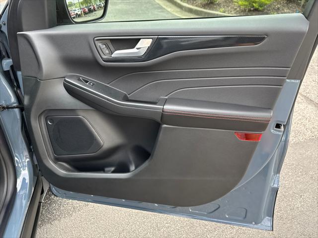 new 2025 Ford Escape car, priced at $32,475