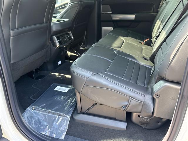 new 2025 Ford F-250 car, priced at $95,940