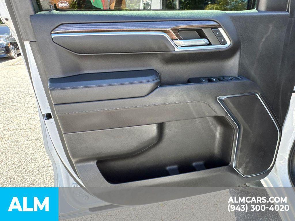 used 2023 Chevrolet Silverado 1500 car, priced at $33,920