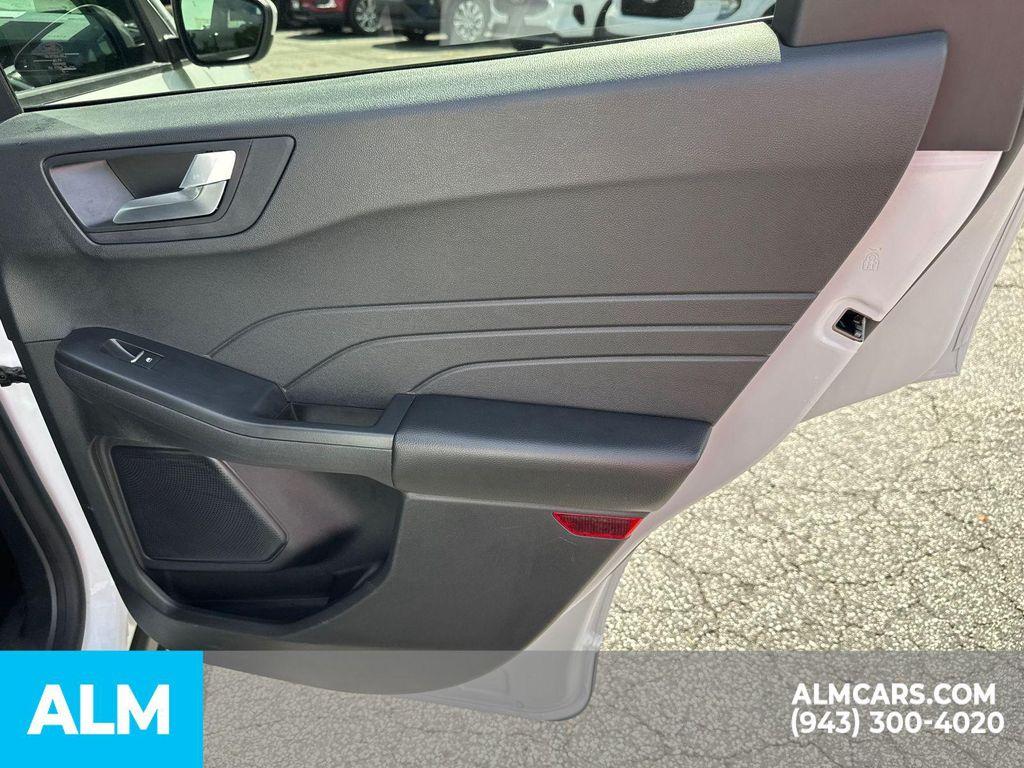 used 2023 Ford Escape PHEV car, priced at $24,970