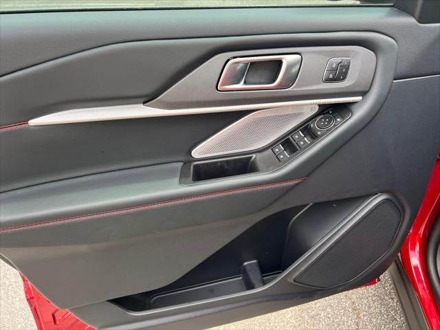 new 2025 Ford Explorer car, priced at $59,545