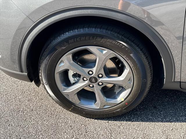 new 2025 Ford Escape car, priced at $38,065