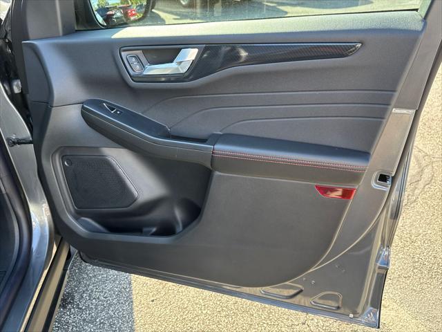 new 2025 Ford Escape car, priced at $38,065
