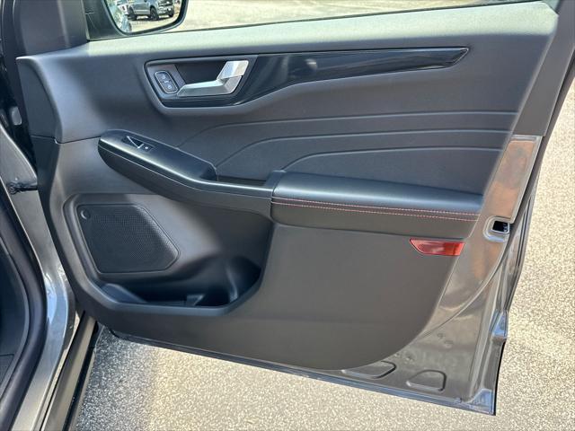 new 2025 Ford Escape car, priced at $33,985