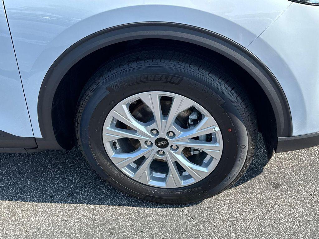 new 2025 Ford Escape car, priced at $33,475