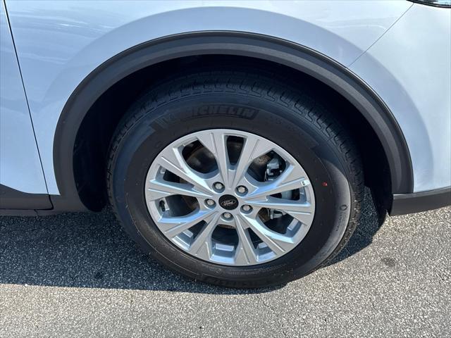 new 2025 Ford Escape car, priced at $33,475