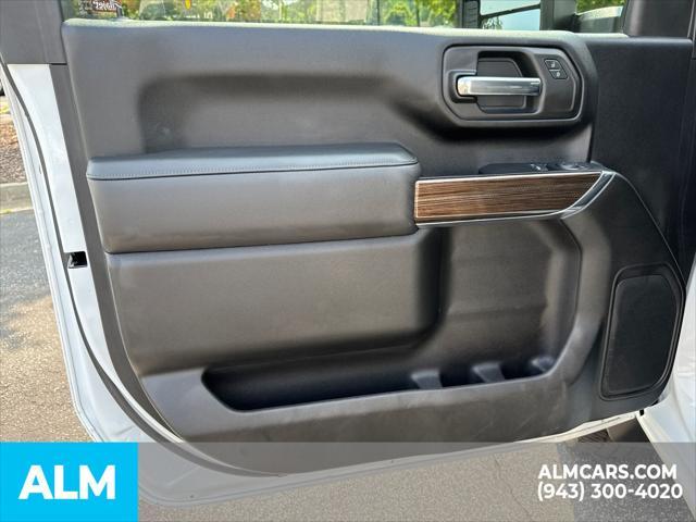 used 2022 Chevrolet Silverado 2500 car, priced at $40,420