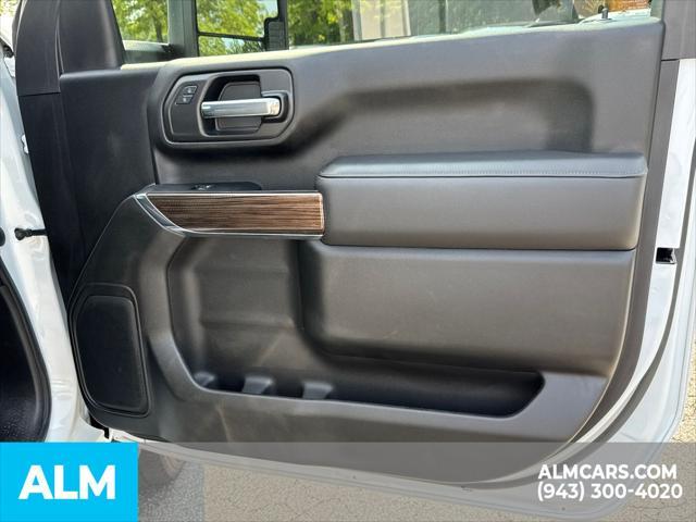 used 2022 Chevrolet Silverado 2500 car, priced at $40,420