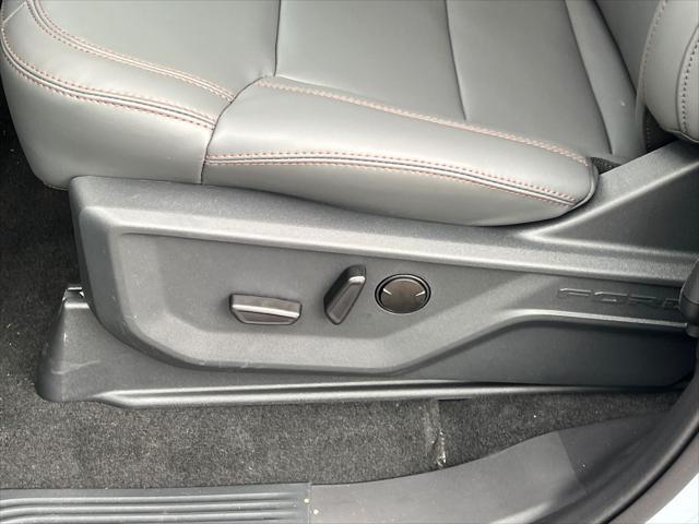 new 2025 Ford Expedition car, priced at $72,205