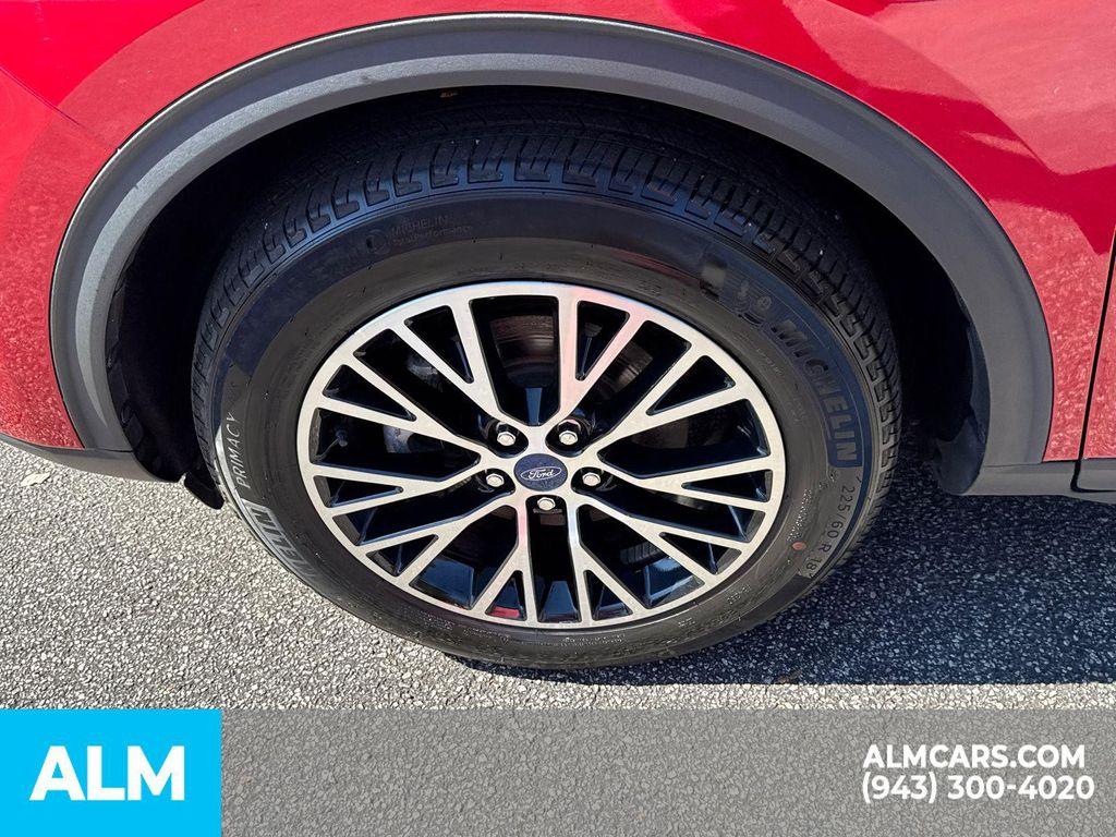 used 2022 Ford Escape car, priced at $20,760