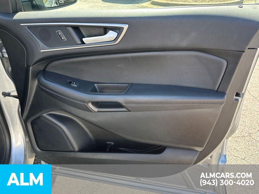 used 2024 Ford Edge car, priced at $23,420