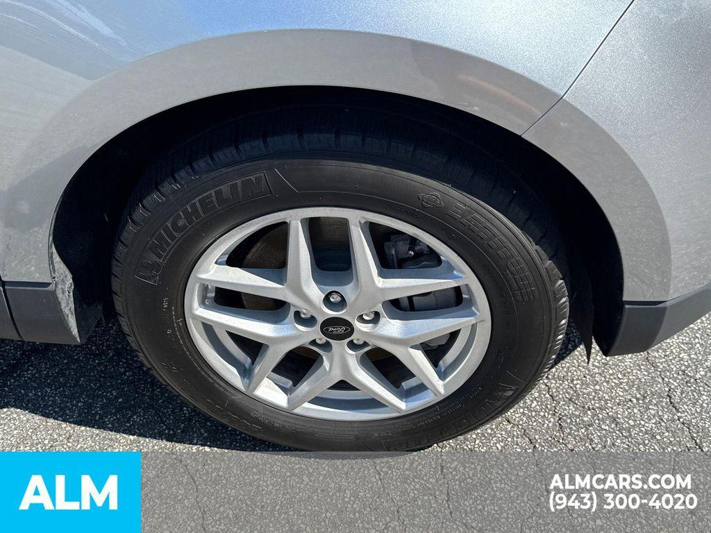 used 2024 Ford Edge car, priced at $23,420