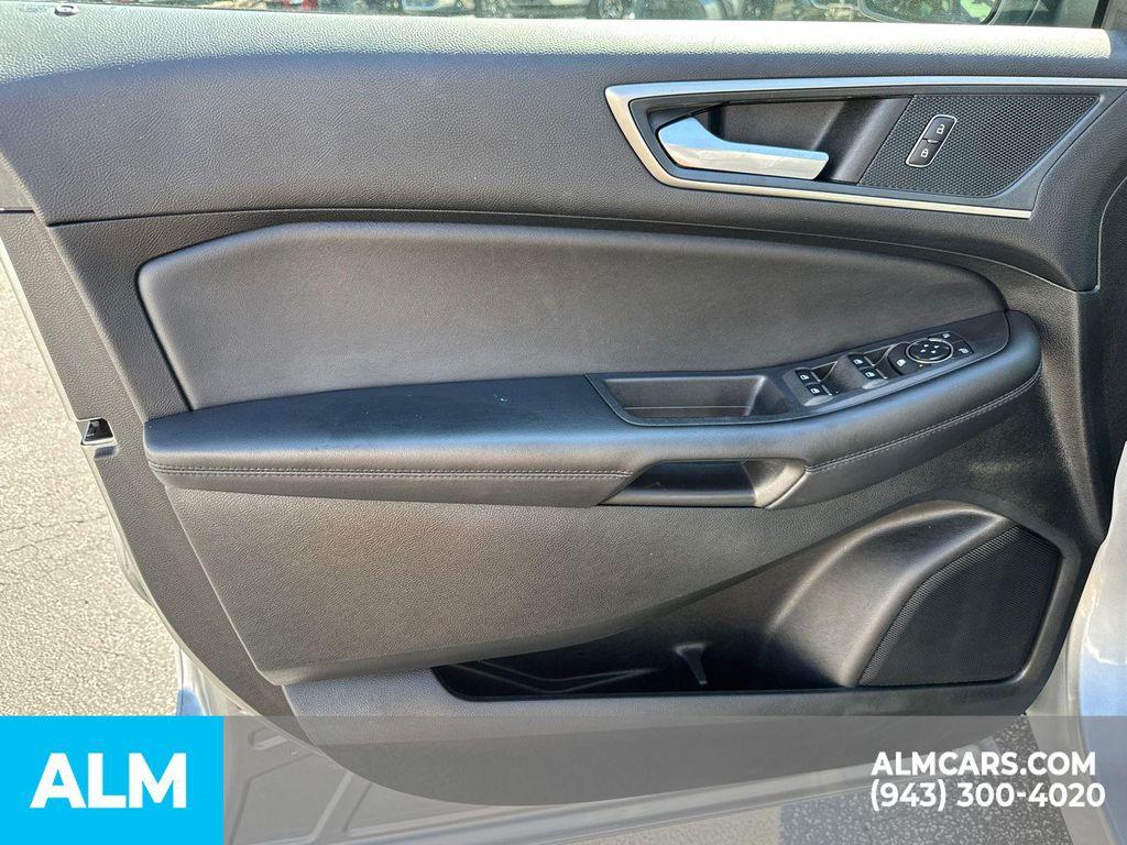 used 2024 Ford Edge car, priced at $23,420