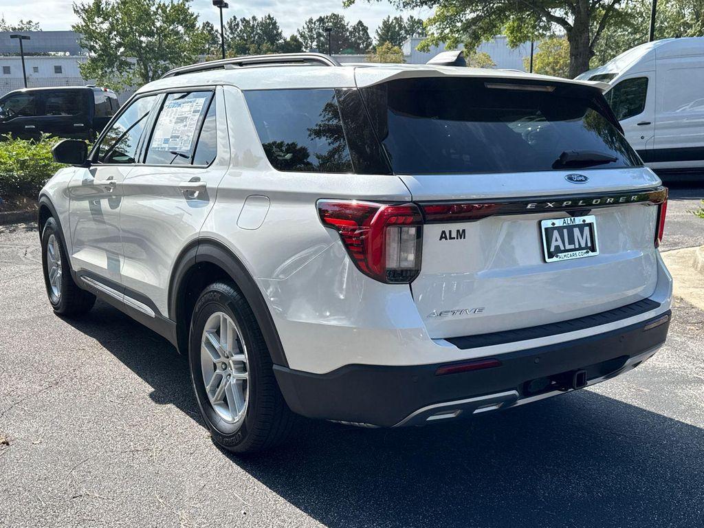 new 2025 Ford Explorer car, priced at $46,460