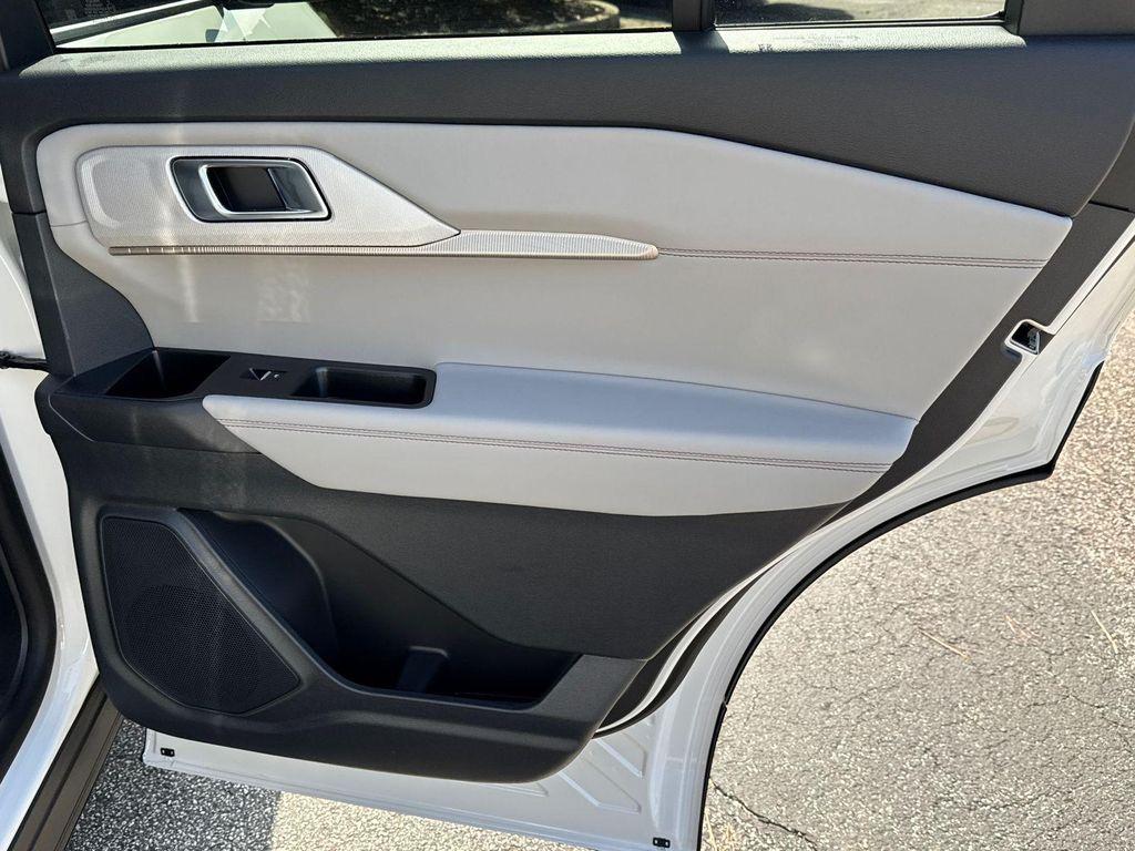 new 2025 Ford Explorer car, priced at $46,460