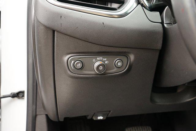 used 2022 Chevrolet Equinox car, priced at $25,290