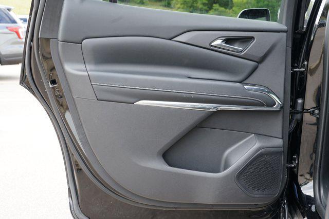 used 2025 Chevrolet Traverse car, priced at $39,490