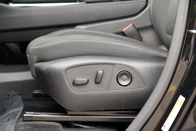 used 2025 Chevrolet Traverse car, priced at $39,490