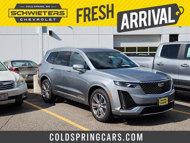 used 2025 Cadillac XT6 car, priced at $47,602