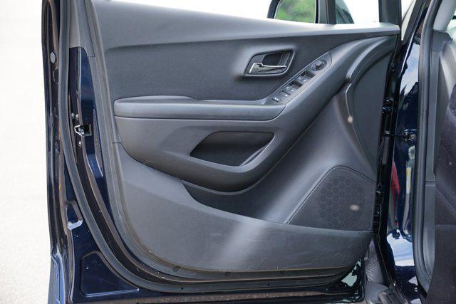 used 2022 Chevrolet Trax car, priced at $19,590