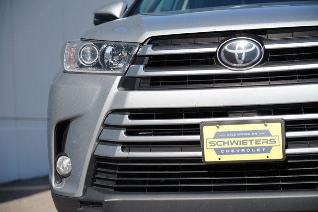 used 2017 Toyota Highlander car, priced at $19,799