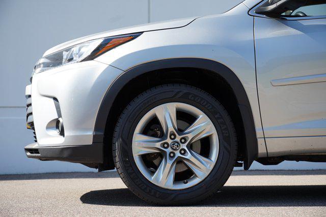 used 2017 Toyota Highlander car, priced at $19,799