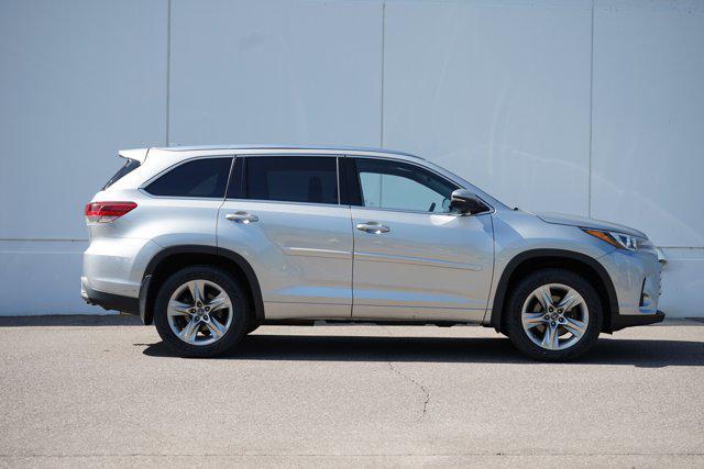 used 2017 Toyota Highlander car, priced at $19,799