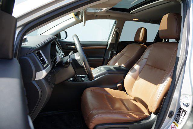 used 2017 Toyota Highlander car, priced at $19,799