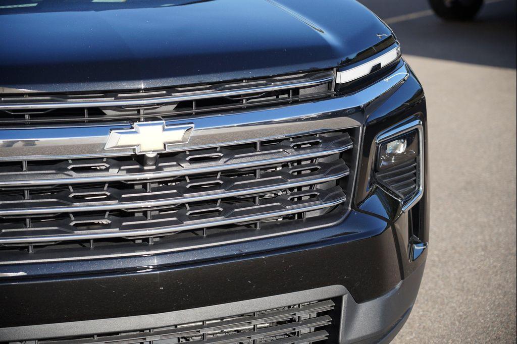 used 2025 Chevrolet Traverse car, priced at $37,941