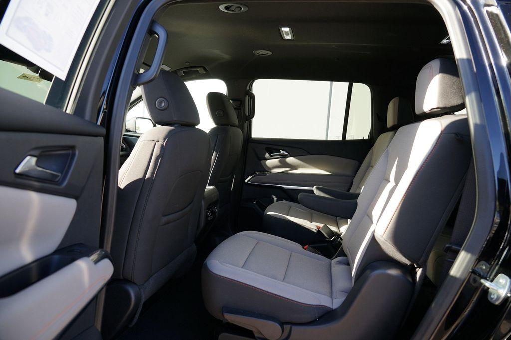 used 2025 Chevrolet Traverse car, priced at $37,941