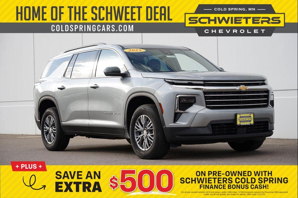 used 2025 Chevrolet Traverse car, priced at $38,998