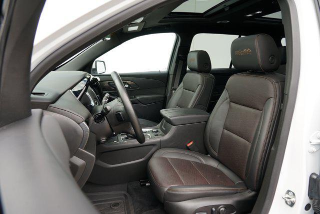 used 2023 Chevrolet Traverse car, priced at $39,990